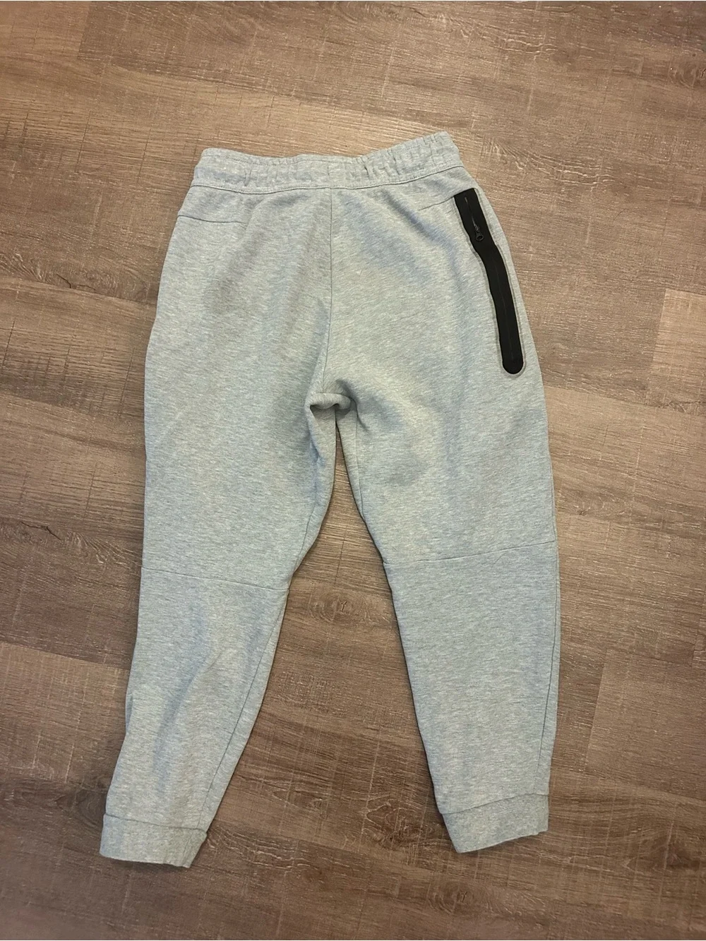 Nike Tech Light Gray Boy’s XL Sweatpants